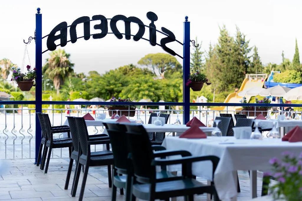 Terrace, Si̇Mena Comfort Hotel, Antalya