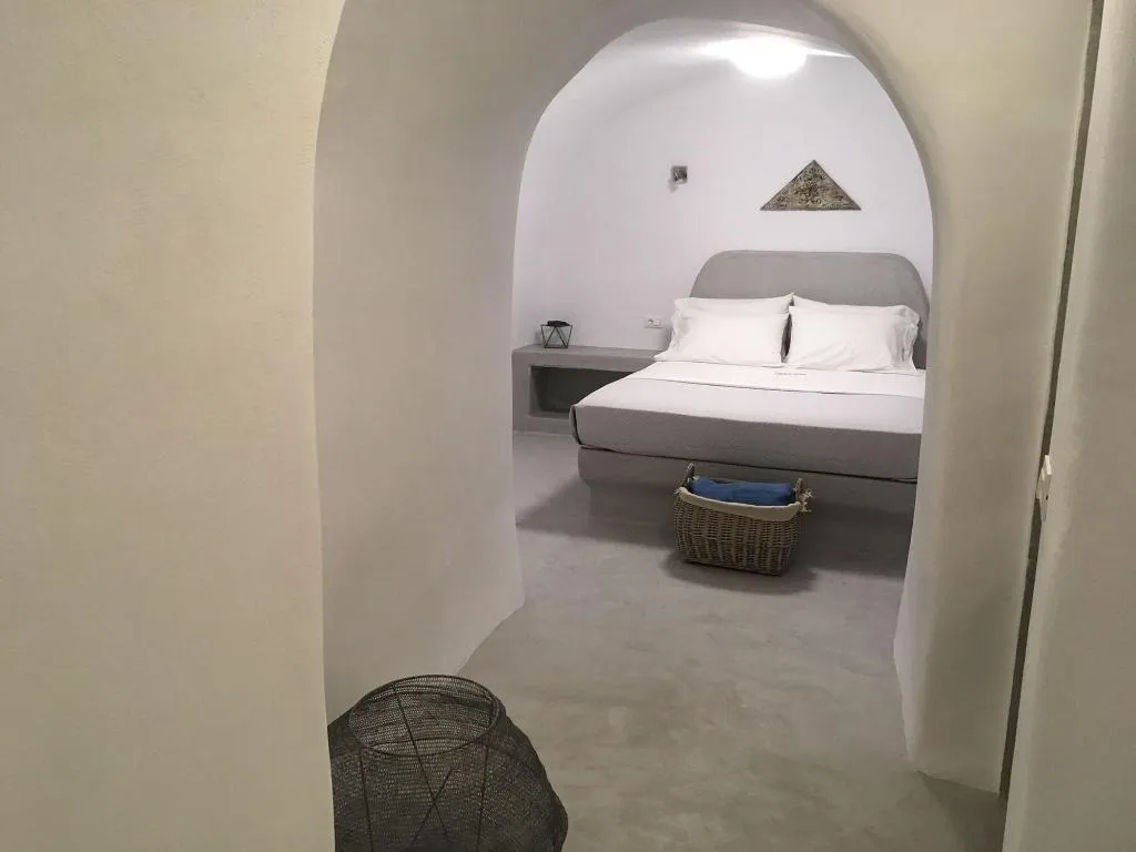 Room, Theodora Suites - Adults Only, Santorini
