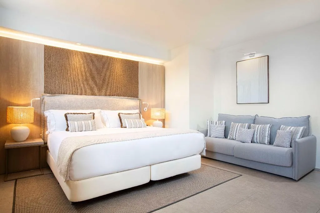 JUNIOR SUITE SEA VIEW Room, Mangia's Santa Teresa Sardinia, Curio Collection, Olbia