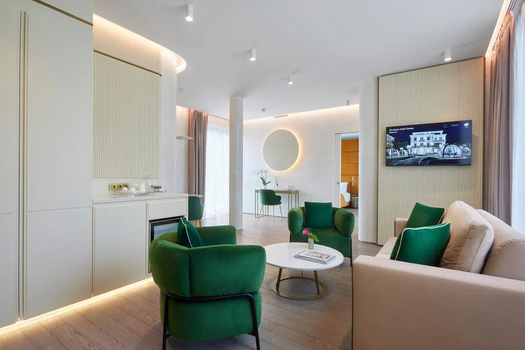 Room, Boutique Hotel Stresa, Milan