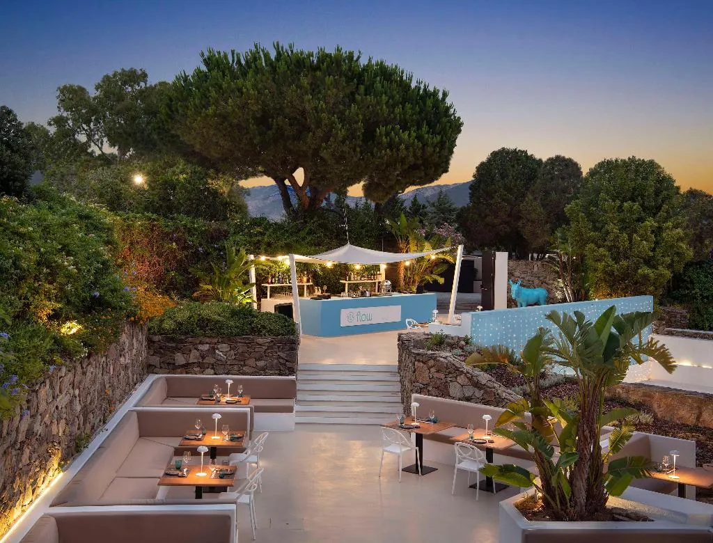 Restaurant, Baia di Chia Resort Sardinia, Curio Collection, Cagliari