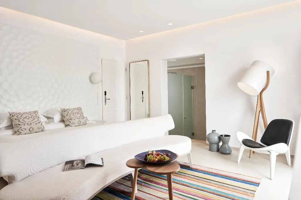 JUNIOR SUITE WITH JACUZZI Room, Myconian Kyma, a Member of Design Hotels, Mykonos