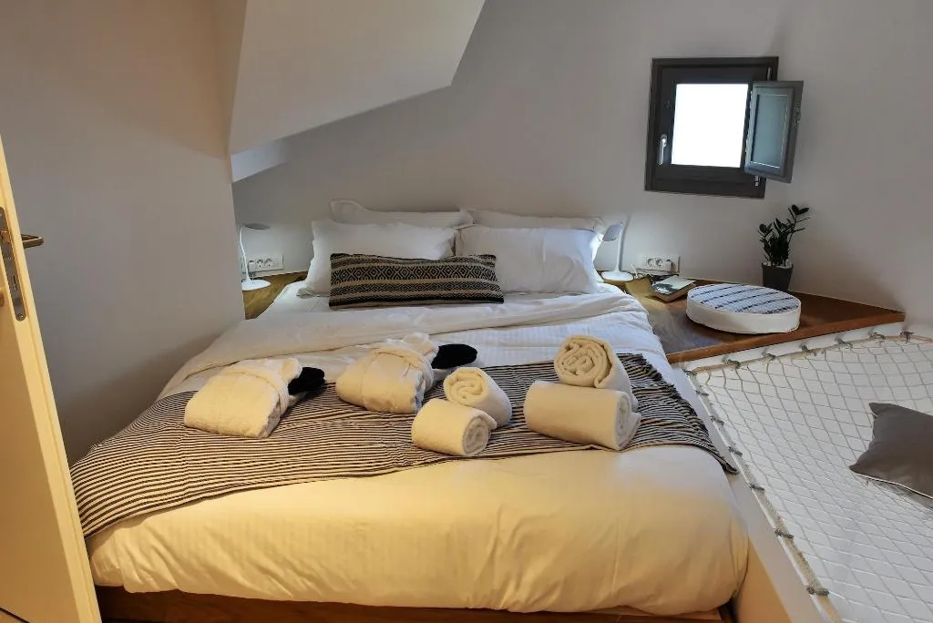 Room, Horizon Mills Villas & Suites, Santorini