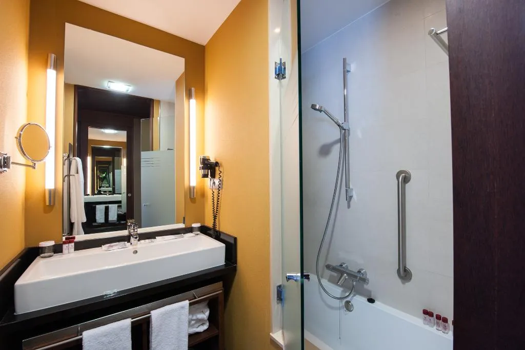 Double or Twin STANDARD Room, SOMMOS Hotel Aneto, Barcelona