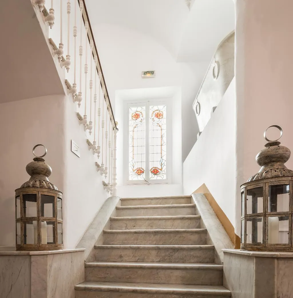 Lobby, Medium Romantic, Costa Brava
