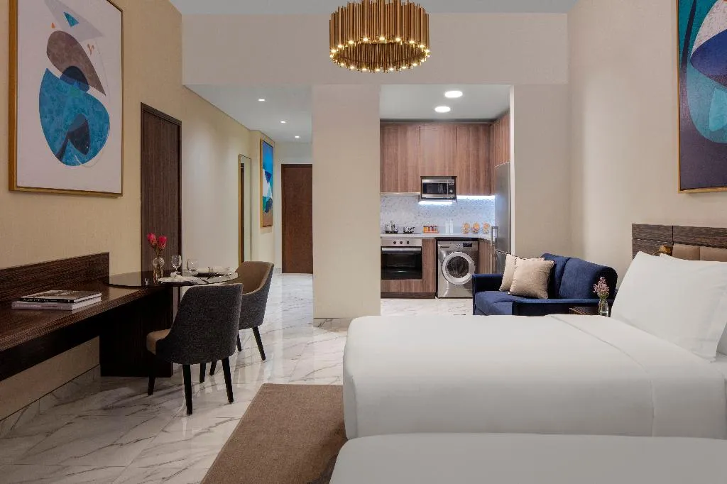 DOUBLE STANDARD Room, Avani Plus Palm View Dubai Hotel and Suites, Dubai