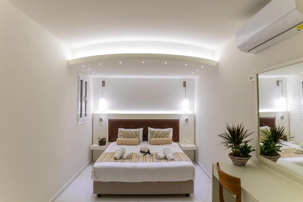 APARTMENT CAPACITY 3 Room, Camelot Royal Beds by Estia, Crete