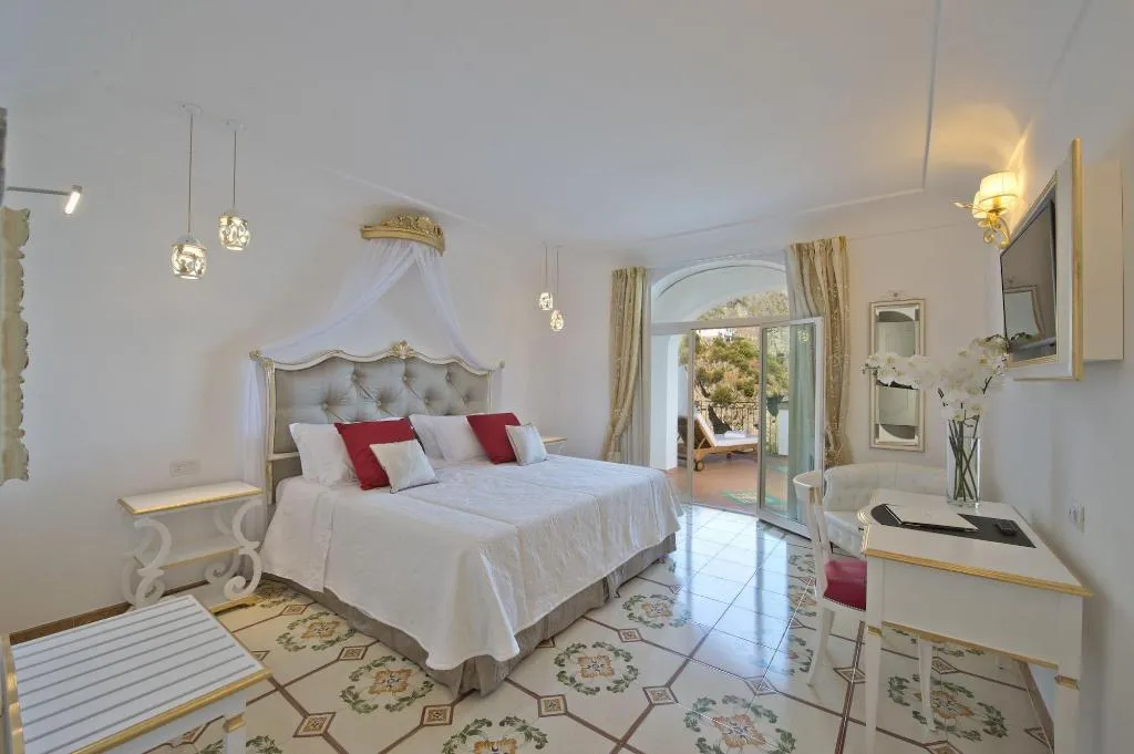 Room, Villa Corallium, Naples