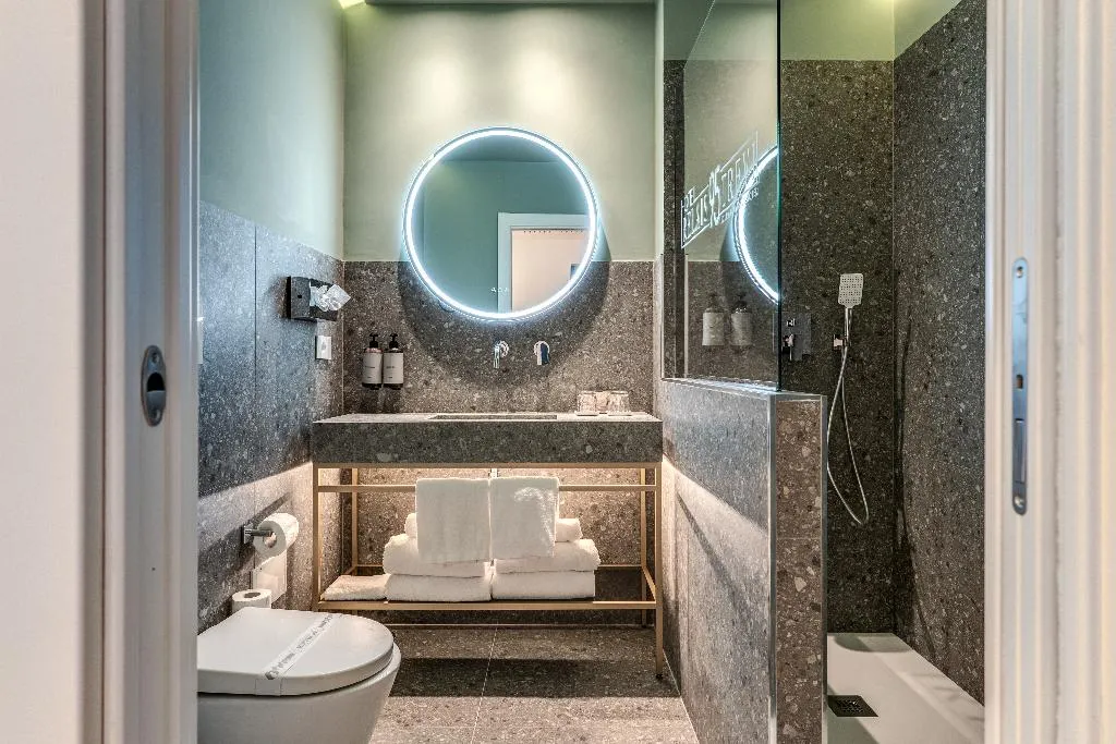 QUADRUPLE STANDARD Room, Relais Trevi 95 Boutique Hotel, Rome