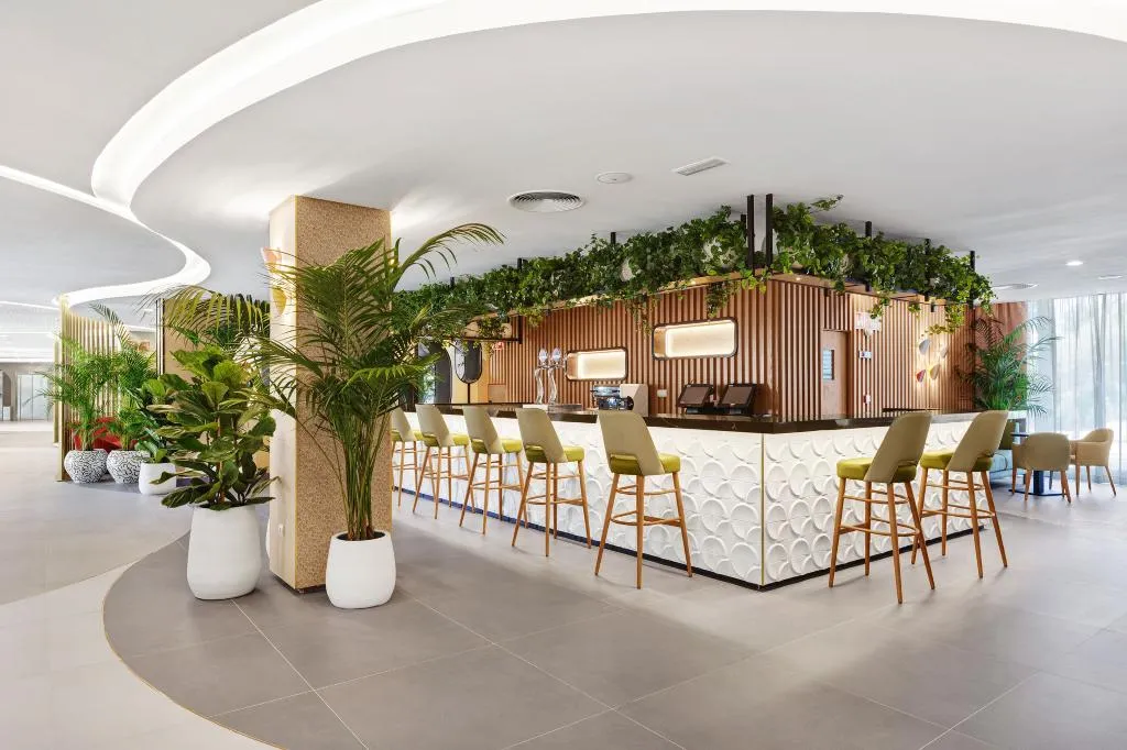 Bar, Hotel Riu Concordia, Majorca