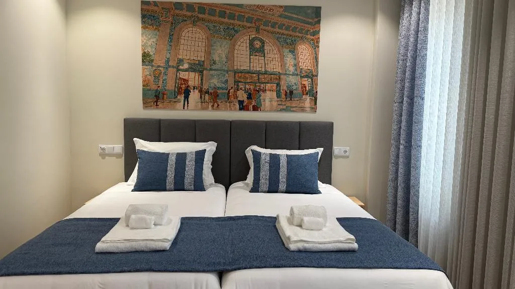 TRIPLE STANDARD Room, Oporto Station Hostel & Rooms, Porto