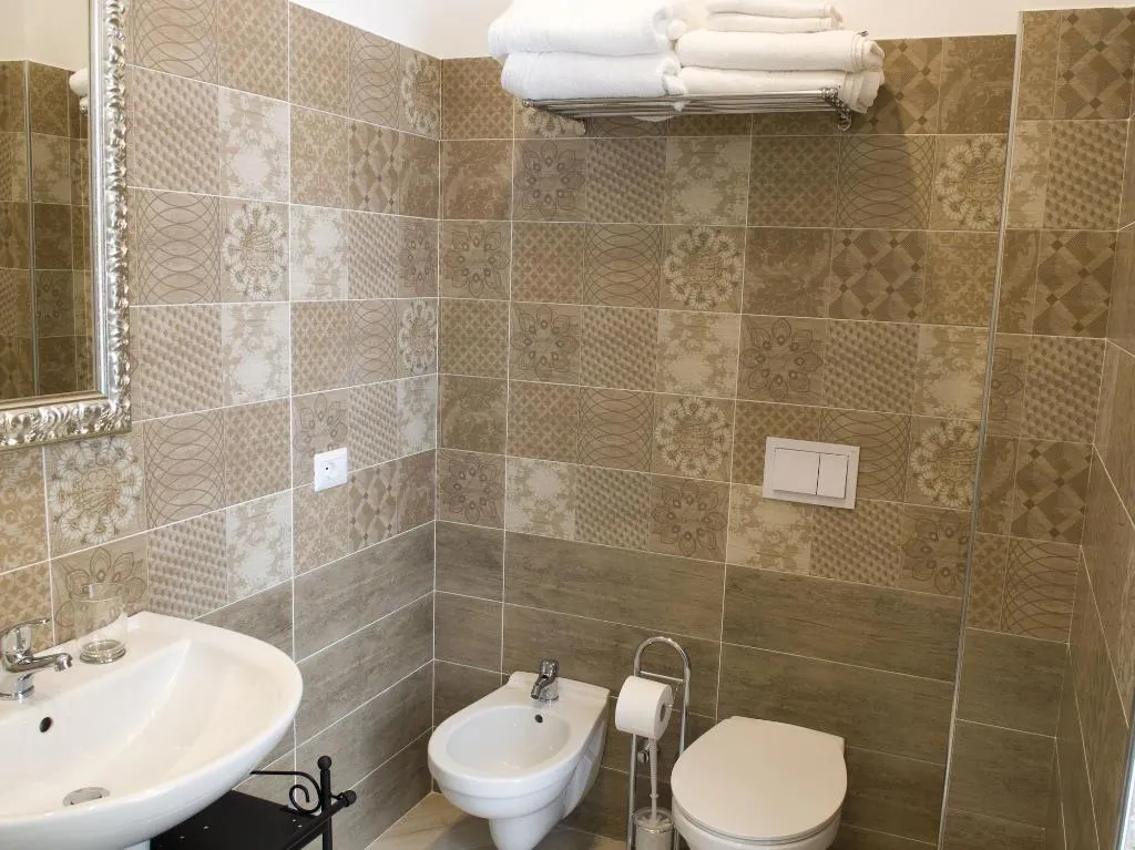 SUITE DELUXE Room, Palazzo Spasiano, Naples