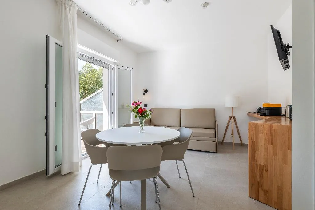 APARTMENT WITH BALCONY Room, Residence Villa Giardini, Taormina
