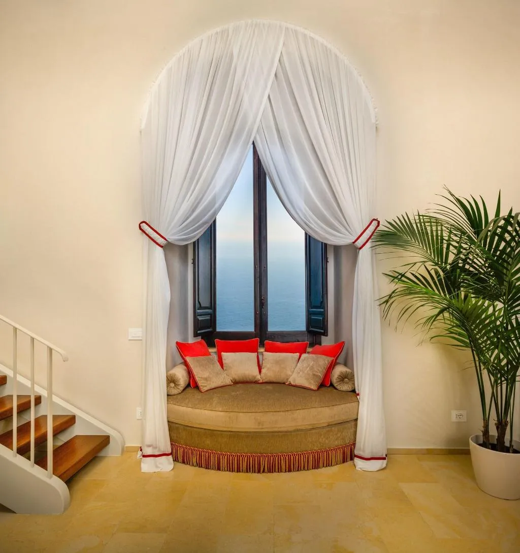 Room, Monastero Santa Rosa Hotel & Spa, Naples