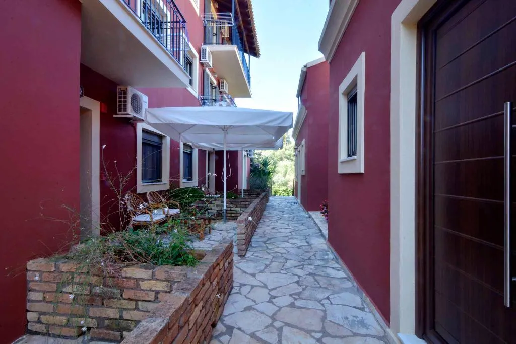 STUDIO CAPACITY 2 Room, Chrismos Luxury Suites & Studios, Corfu