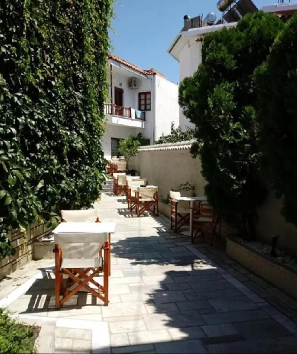 Terrace, Pothos Hotel, Skiathos