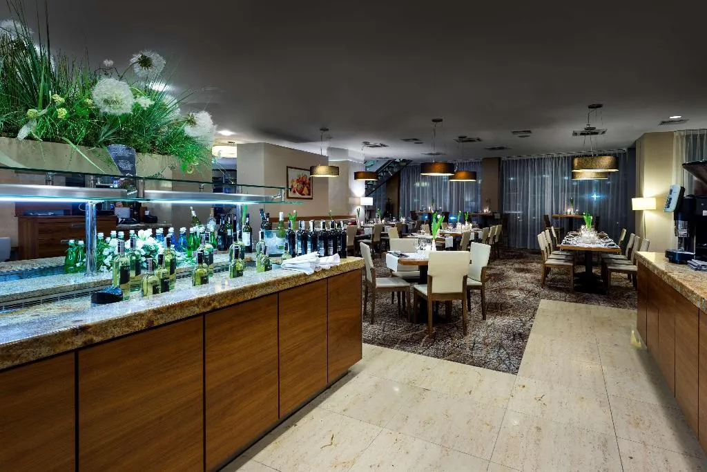 Bar, Hilton Garden Inn Krakow, Krakow
