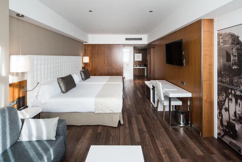 FAMILY ROOM CAPACITY 2 Room, Catalonia Ramblas, Barcelona