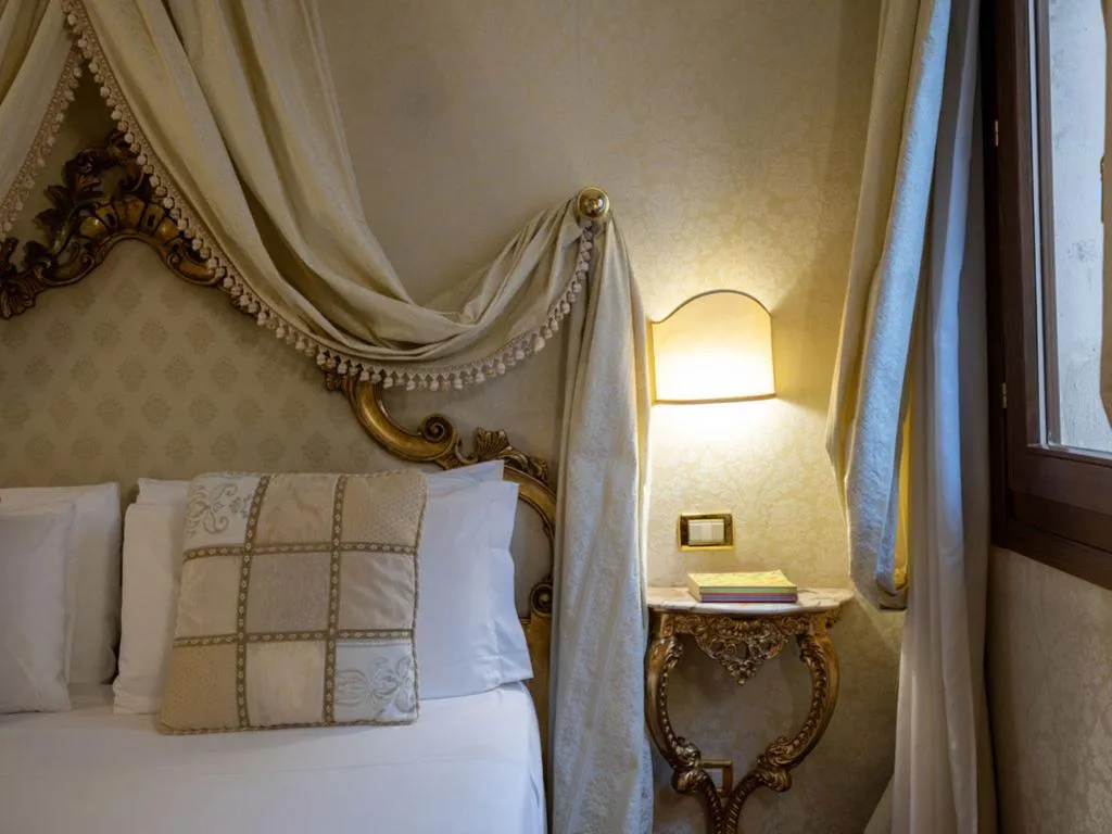 TRIPLE PREMIUM Room, Antico Doge - a Member of Elizabeth Hotel, Venice