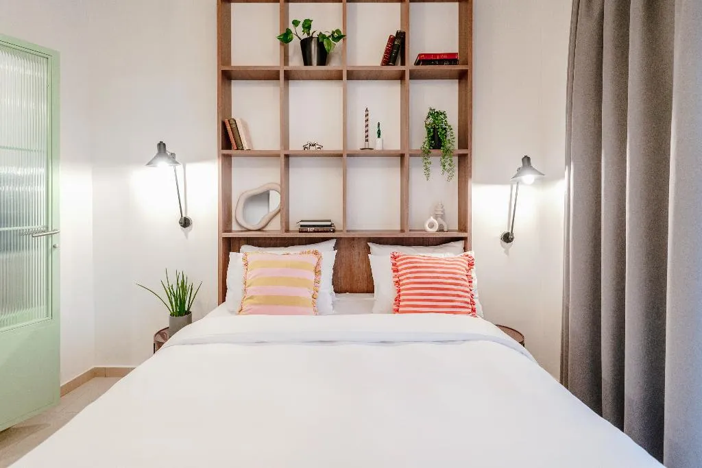 SUITE WITH BALCONY Room, Next Door Athens, Athens