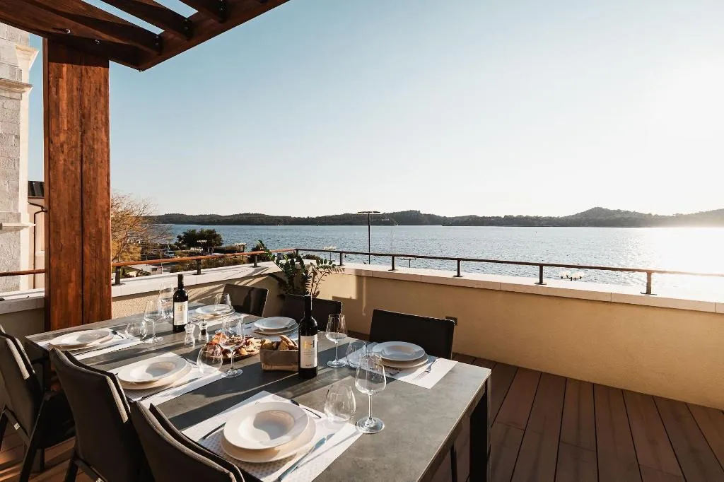 Room, Armerun Heritage Hotel & Residences, Split