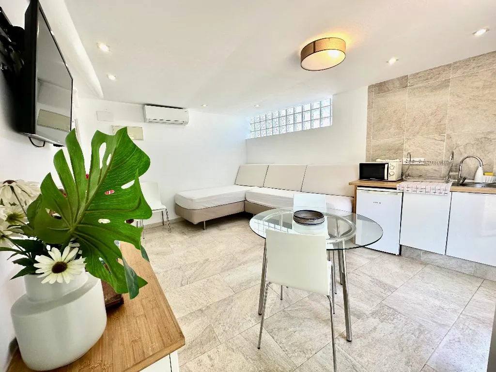 FAMILY ROOM EXECUTIVE KING BED Room, Starbal, Menorca