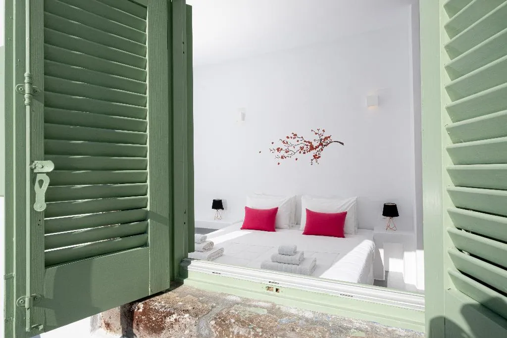 DOUBLE CAPACITY 2 Room, White Orchid Cave House & Studio, Santorini