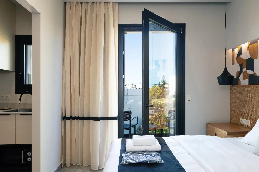 JUNIOR SUITE WITH BALCONY Room, Chapter 02 Gallery Suites, Crete