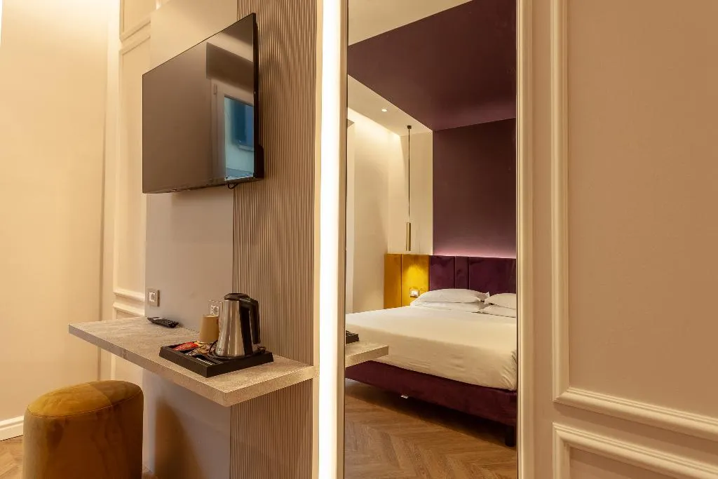 DOUBLE SUPERIOR Room, La Fortezza, Florence