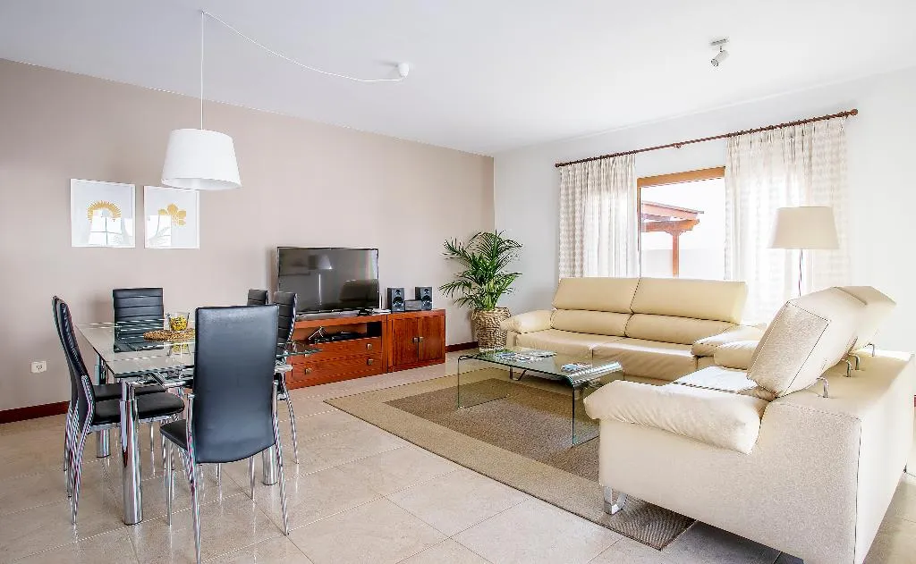 VILLA FOUR BEDROOMS Room, Las Caletas Village, Lanzarote