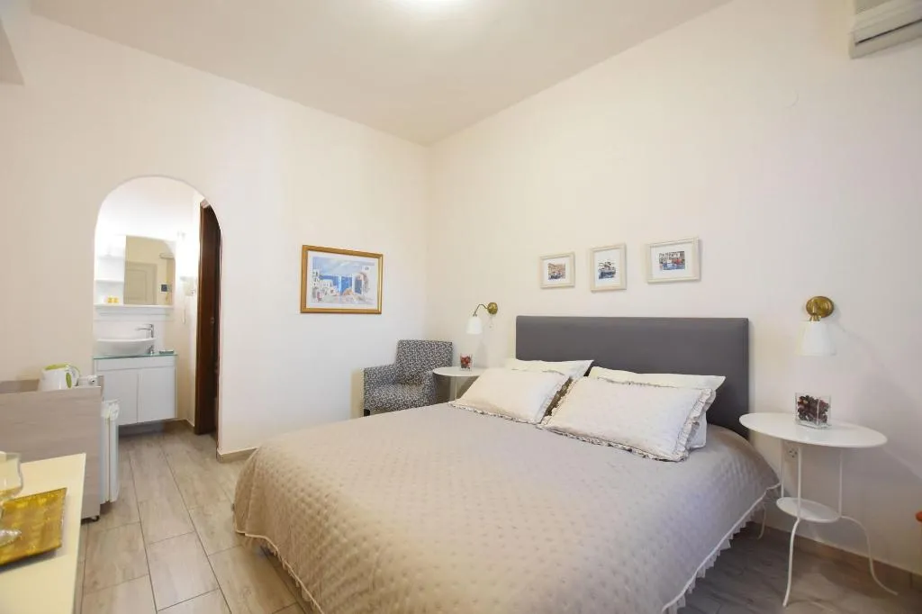 Room, Rodakas Hotel, Santorini