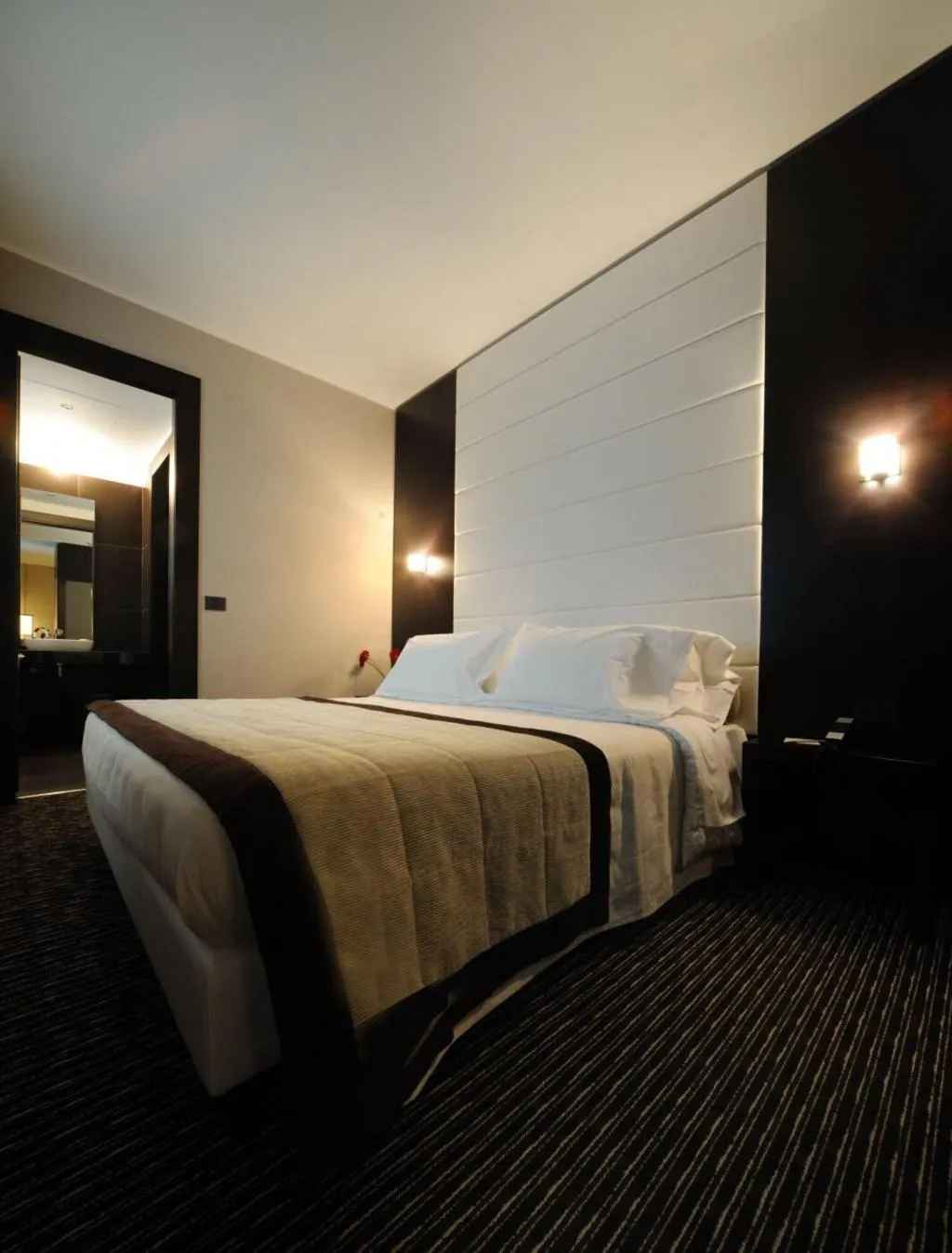 SINGLE CLASSIC Room, H2c Hotel Milanofiori, Milan