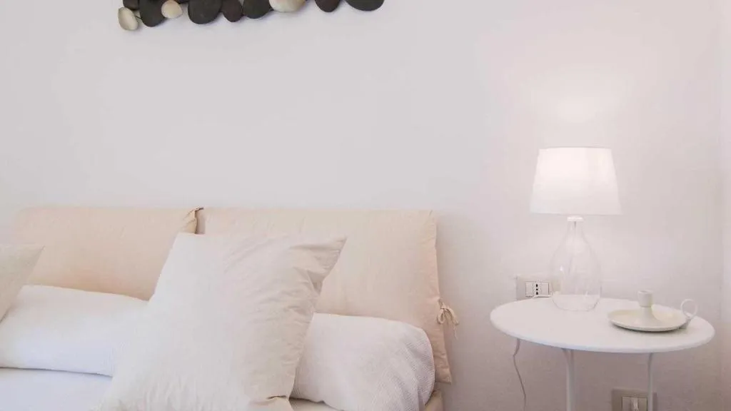 Room, Intalloi, Catania