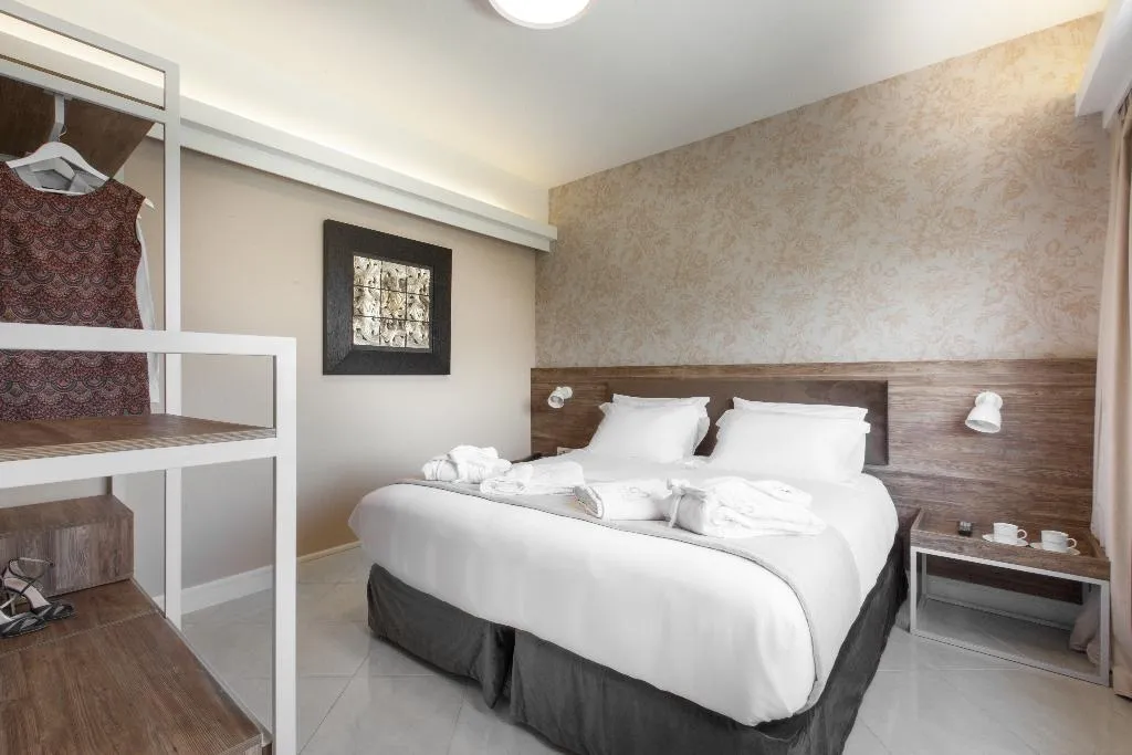 JUNIOR SUITE STANDARD Room, Garden City Resort, Kalamata