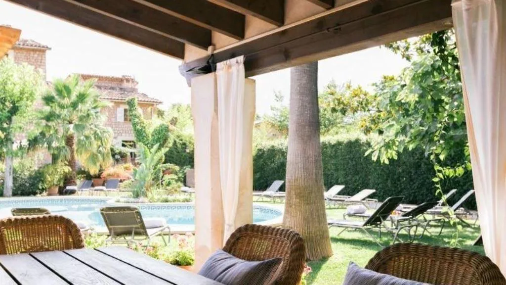 Pool, Finca Can Quatre, Majorca