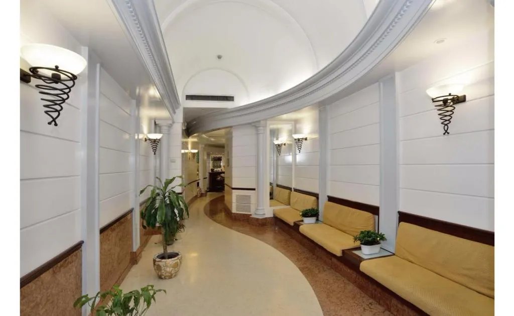 Lobby, Hiberia, Rome