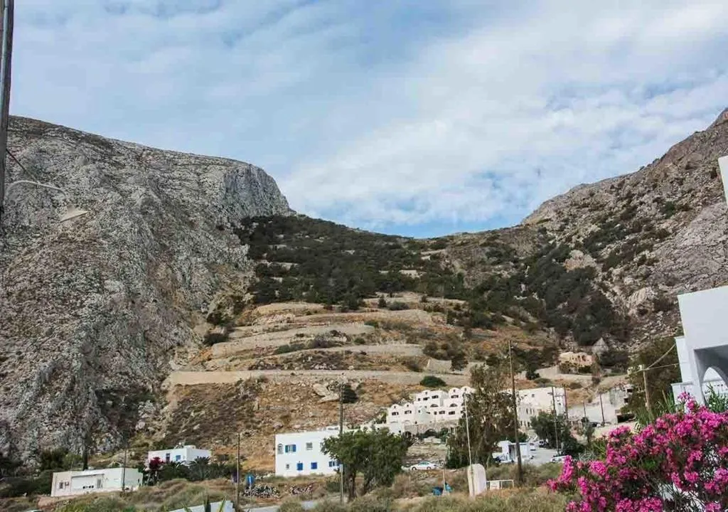 General view, Sail Inn, Santorini