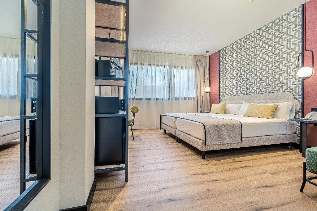 Room, Itc Madrid By Soho Boutique, Madrid
