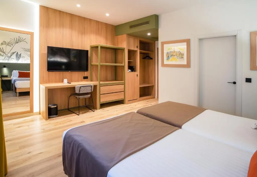 SINGLE PREMIUM Room, DWO Valencia, Valencia