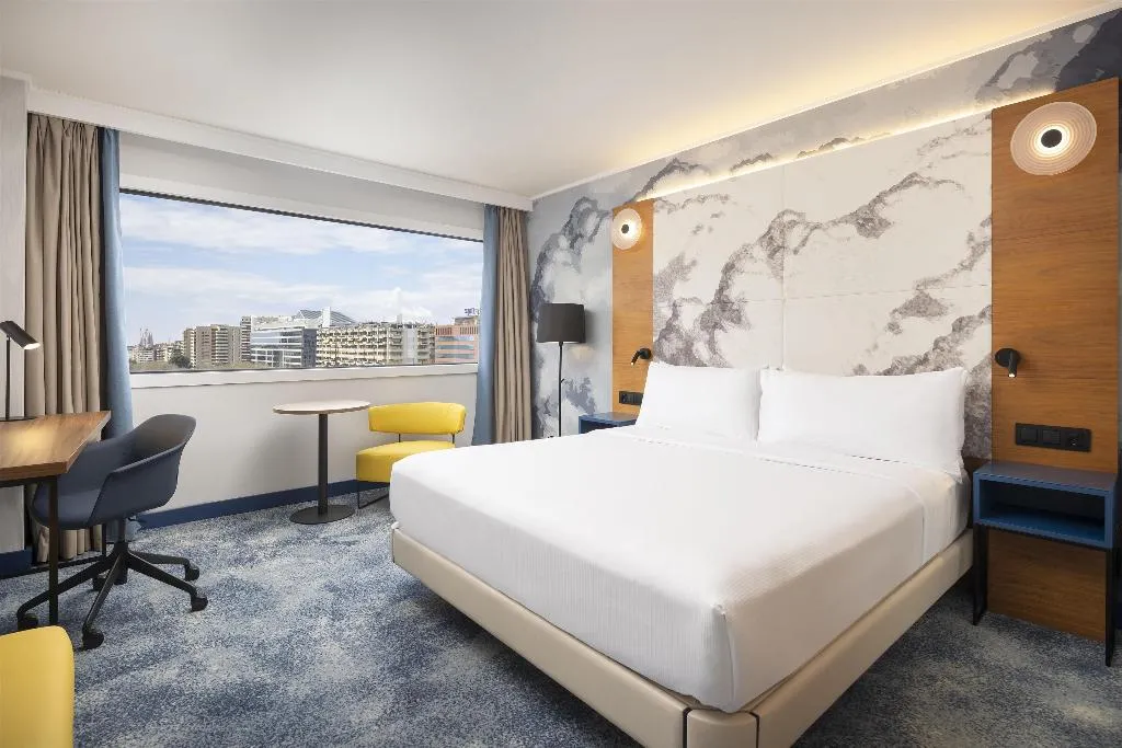 FAMILY ROOM CONNECTING ROOM Room, Hilton Barcelona, Barcelona