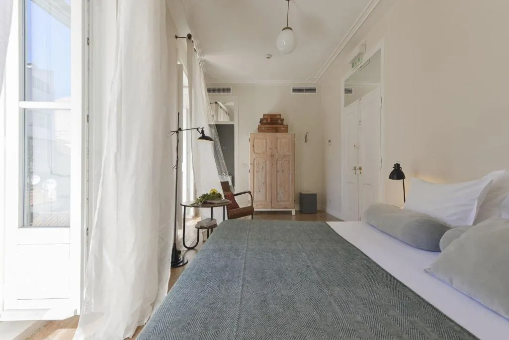 Room, Casa Das Janelas Com Vista, Lisbon