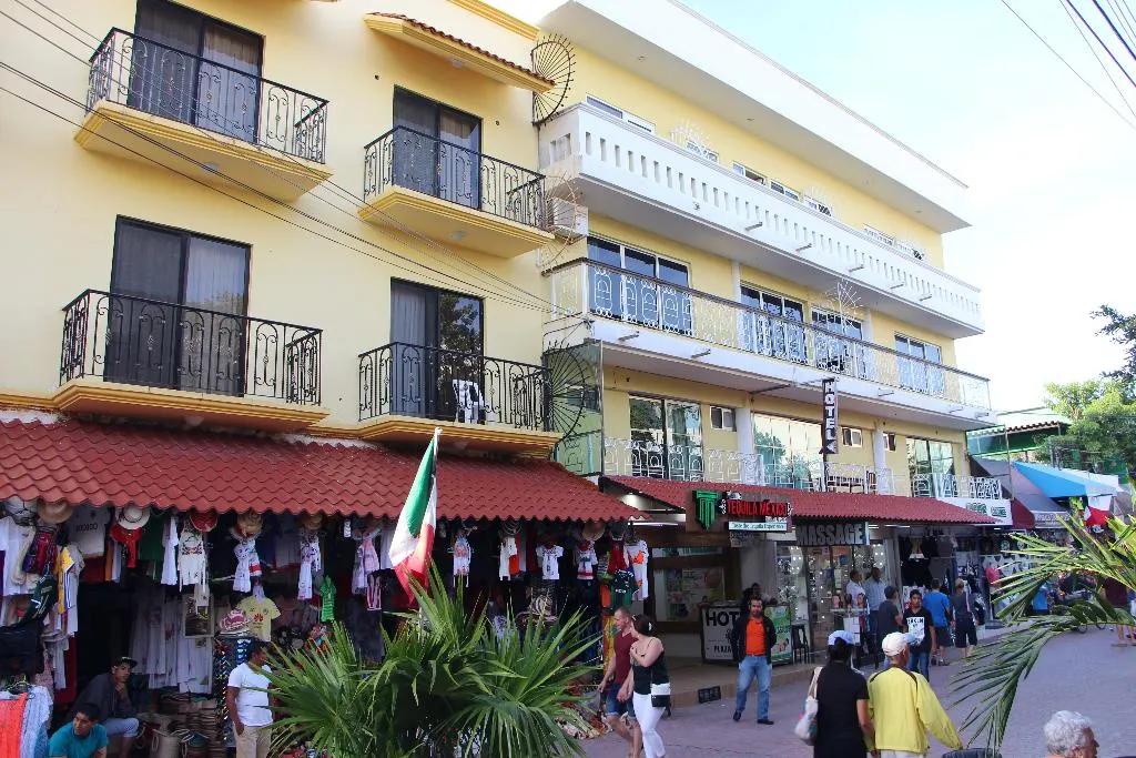 General view, Plaza del Sol, Playa Del Carmen