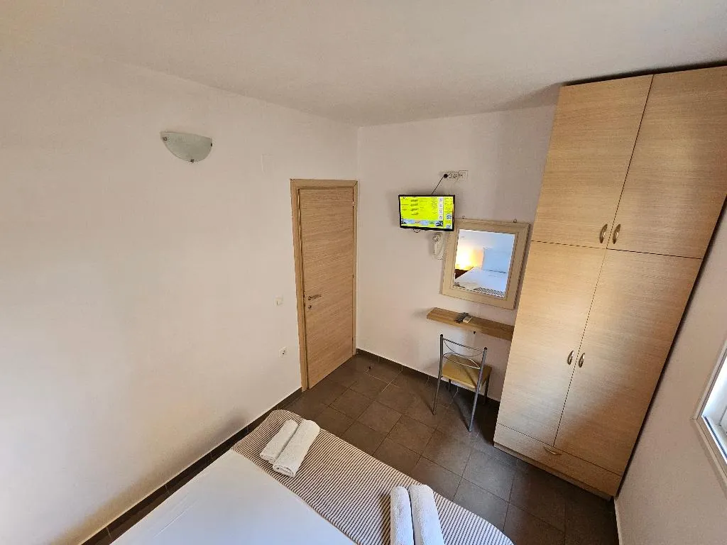 APARTMENT CAPACITY 4 ONE BEDROOM Room, Elounda Sunrise Apartments, Crete