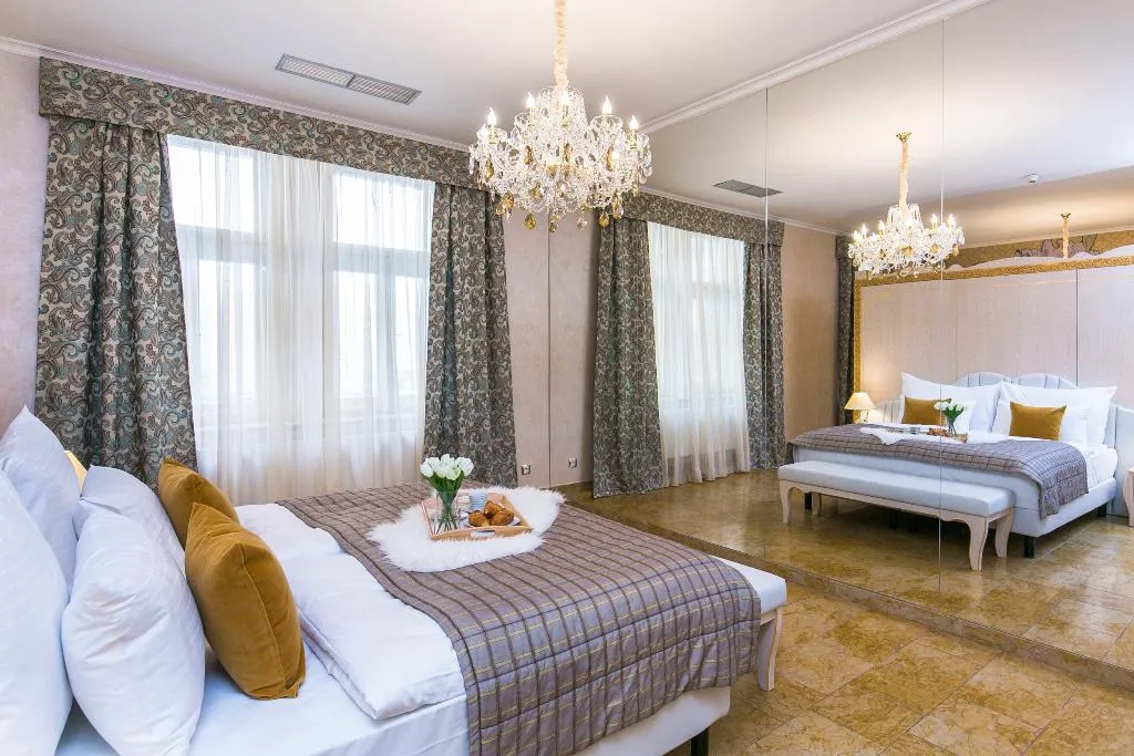 SUITE DELUXE Room, Hotel Caruso Old Town Prague, Prague