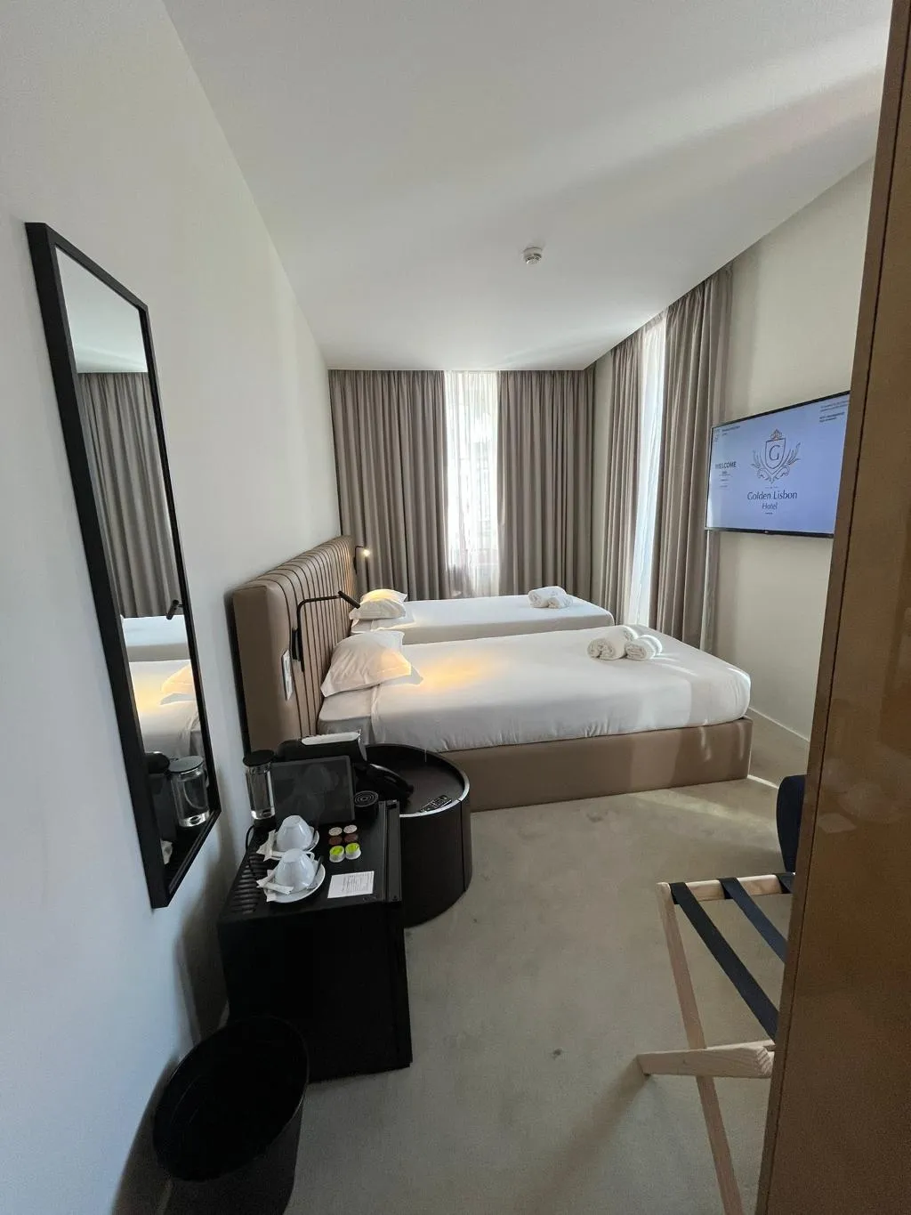 TWIN STANDARD Room, Golden Lisbon Hotel, Lisbon