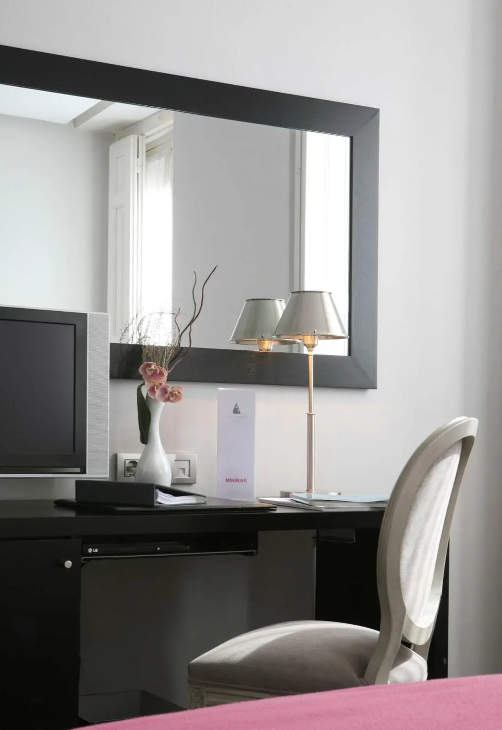 JUNIOR SUITE STANDARD Room, Hotel Meninas, Madrid