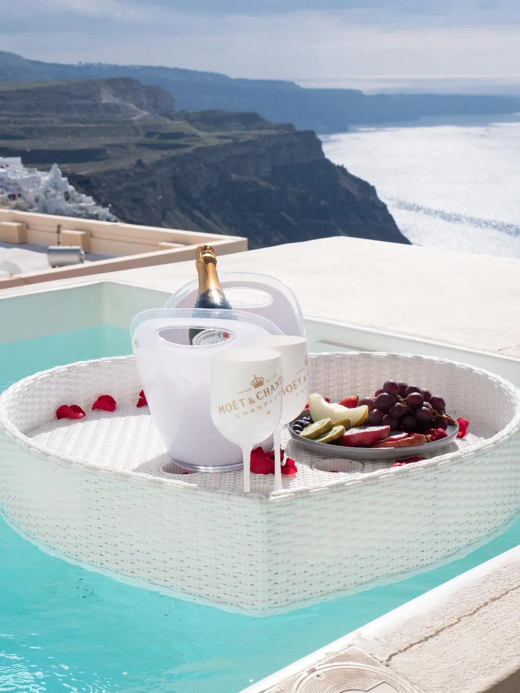 SUITE WITH VIEWS Room, Caldera Cliff Illusion Suites, Santorini