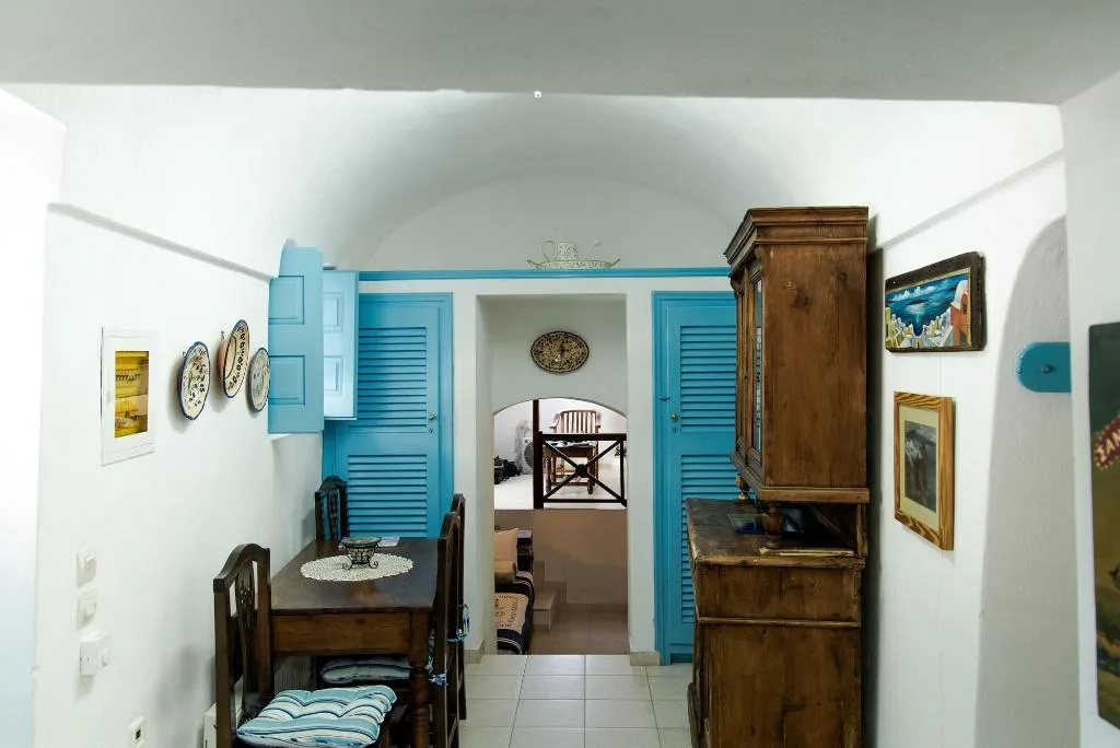 Room, Canava Santino, Santorini