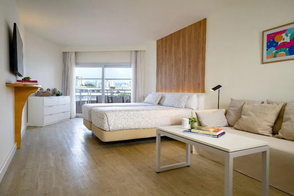 JUNIOR SUITE SEA VIEW Room, Innside Wave Calvia, Majorca
