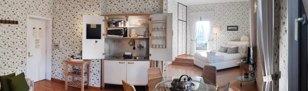 APARTMENT CAPACITY 3 Room, Residenza Echia, Naples